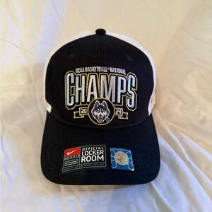 UCONN Huskies 2024 NCAA Basketball National Champions Nike locker room hat, NEW